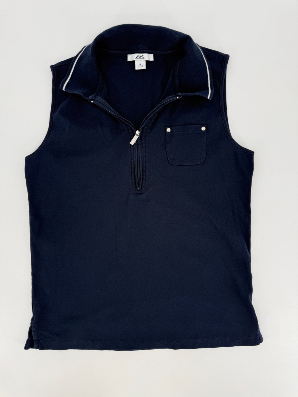 Anne Klein Navy Sleeveless 1/4 Zip front sleeveless tank chest pocket collar